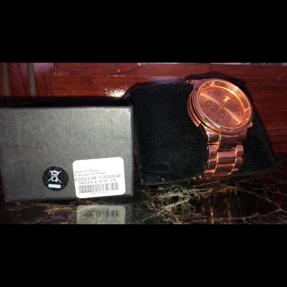 Claire’s rose gold stainless steel watch